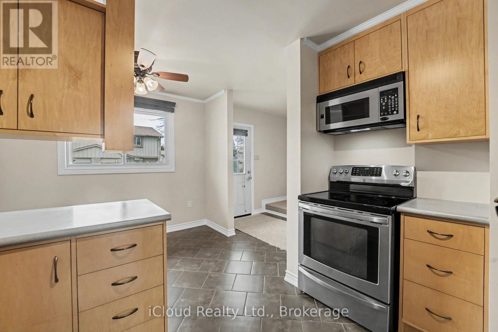 












62 - 81 HANSEN ROAD

,
Brampton (Madoc),




Ontario
L6V3C7

