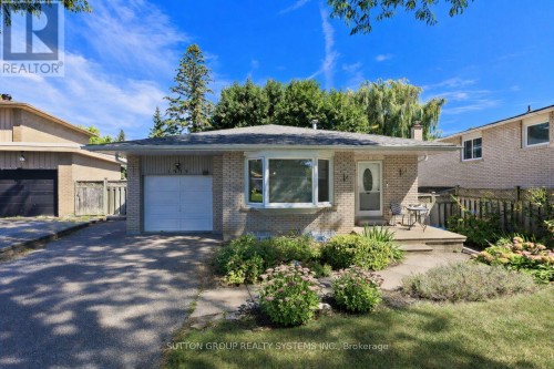 
															
													
													
													1535 THETFORD COURT
													
												
												Mississauga (Clarkson),
												Ontario 