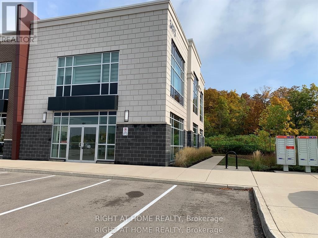 












101 - 3475 REBECCA STREET

,
Oakville (QE Queen Elizabeth),




Ontario
L6L0H3

