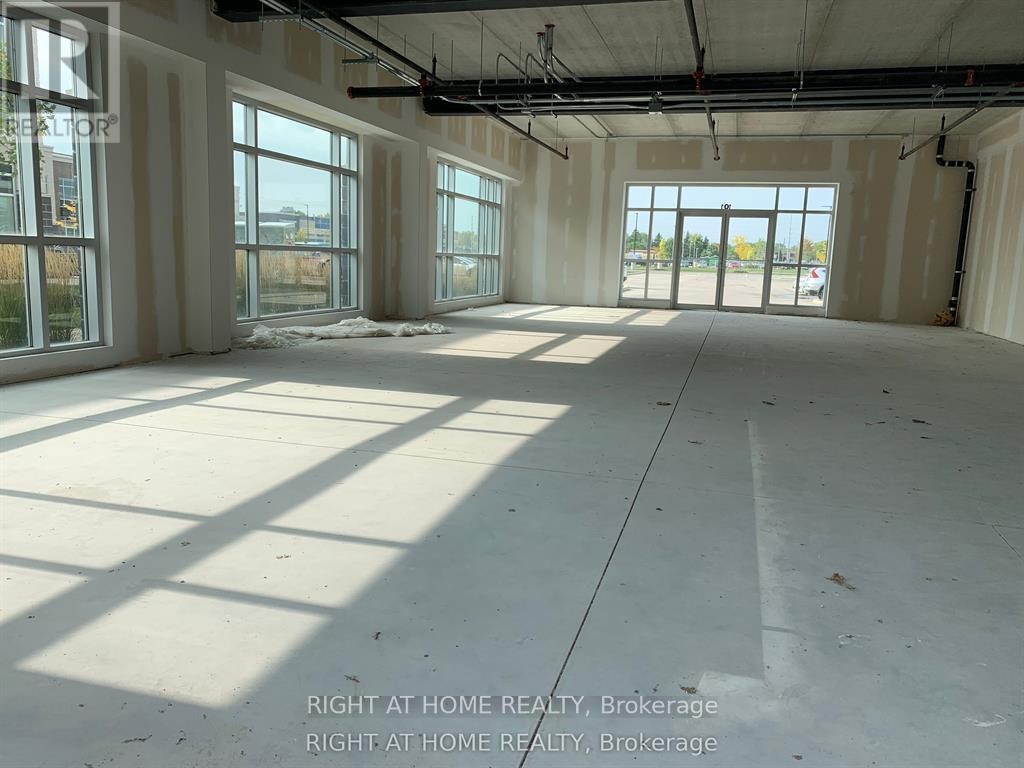 












101 - 3475 REBECCA STREET

,
Oakville (QE Queen Elizabeth),




Ontario
L6L0H3

