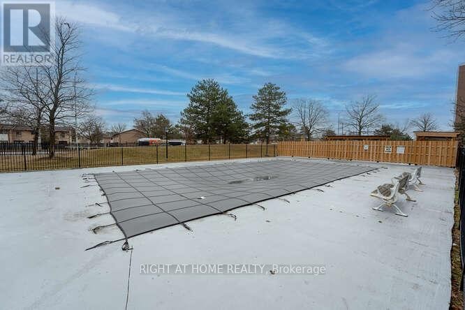 












707 - 18 KNIGHTSBRIDGE ROAD

,
Brampton (Queen Street Corridor),




Ontario
L6T3X5

