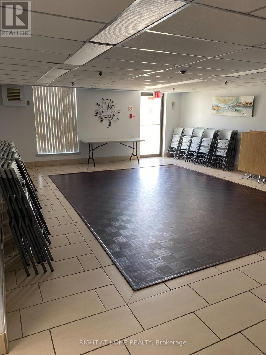 












707 - 18 KNIGHTSBRIDGE ROAD

,
Brampton (Queen Street Corridor),




Ontario
L6T3X5

