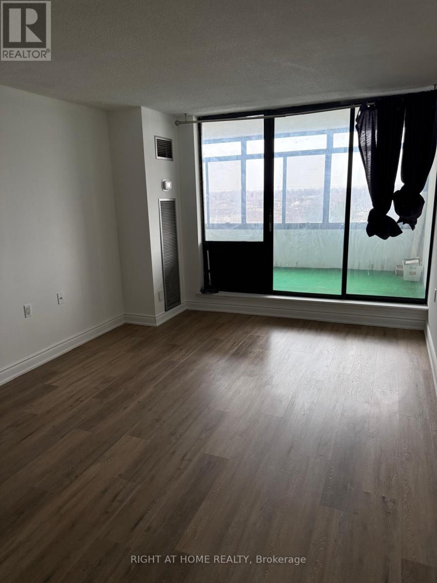 












707 - 18 KNIGHTSBRIDGE ROAD

,
Brampton (Queen Street Corridor),




Ontario
L6T3X5

