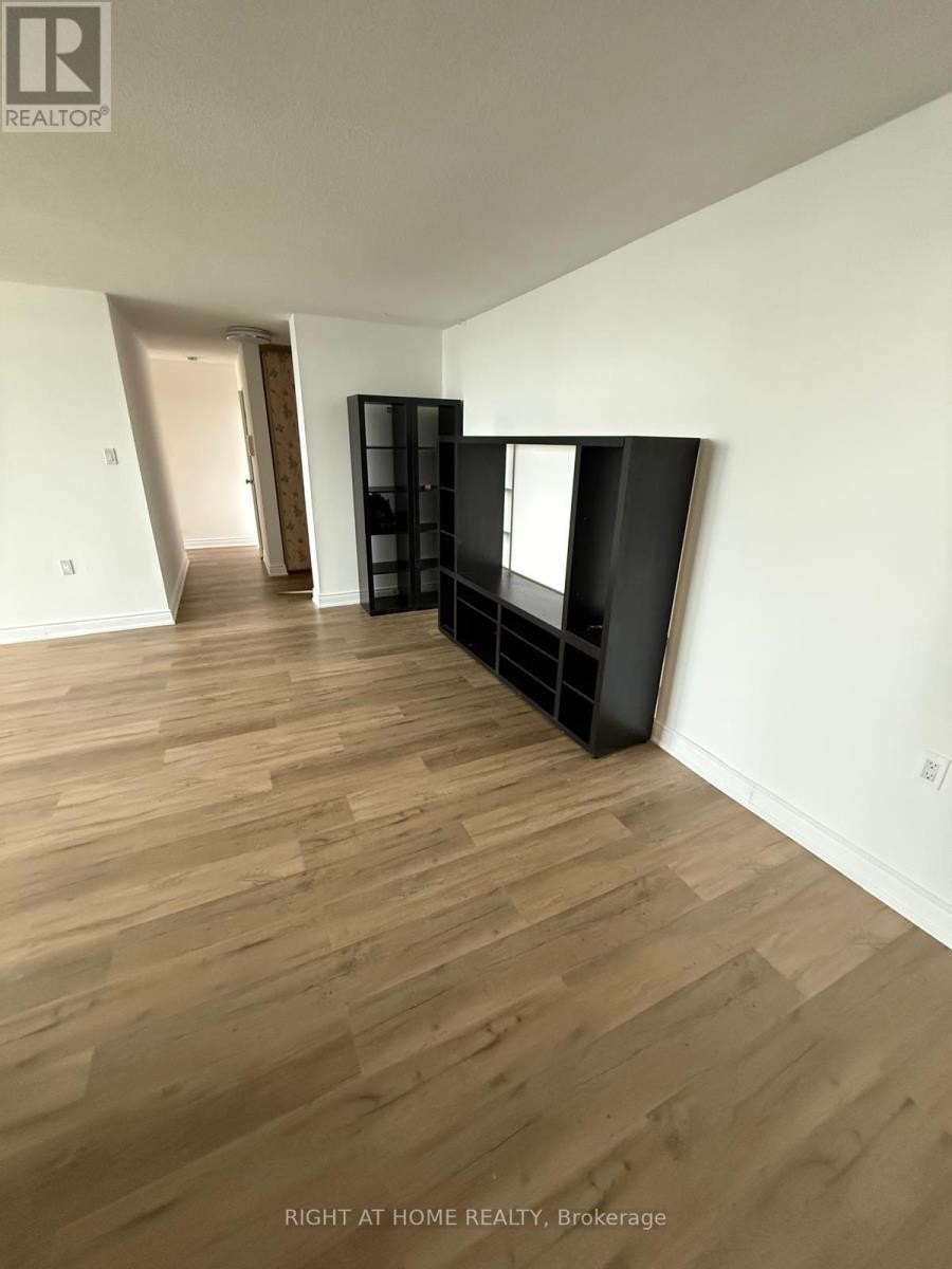 












707 - 18 KNIGHTSBRIDGE ROAD

,
Brampton (Queen Street Corridor),




Ontario
L6T3X5

