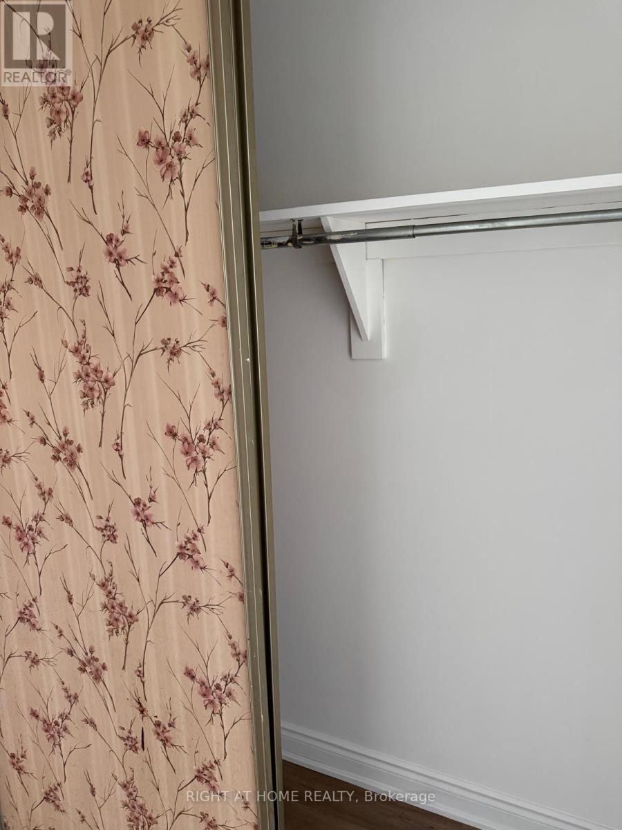 












707 - 18 KNIGHTSBRIDGE ROAD

,
Brampton (Queen Street Corridor),




Ontario
L6T3X5

