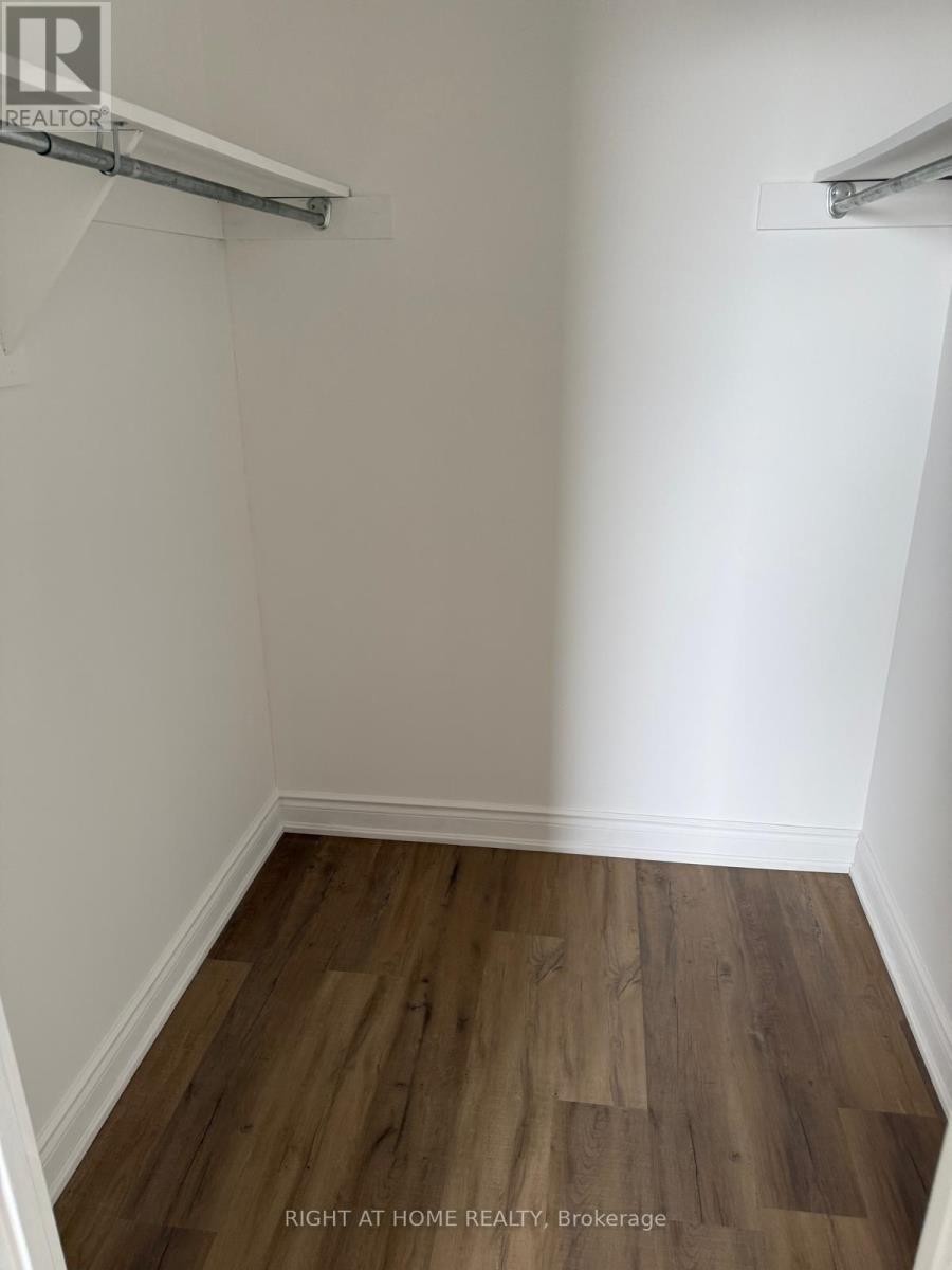 












707 - 18 KNIGHTSBRIDGE ROAD

,
Brampton (Queen Street Corridor),




Ontario
L6T3X5

