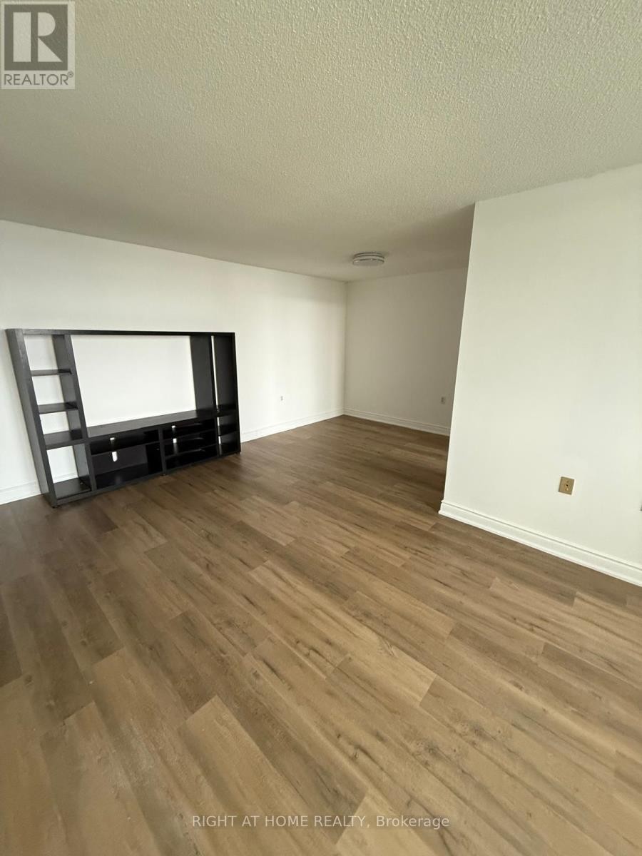 












707 - 18 KNIGHTSBRIDGE ROAD

,
Brampton (Queen Street Corridor),




Ontario
L6T3X5

