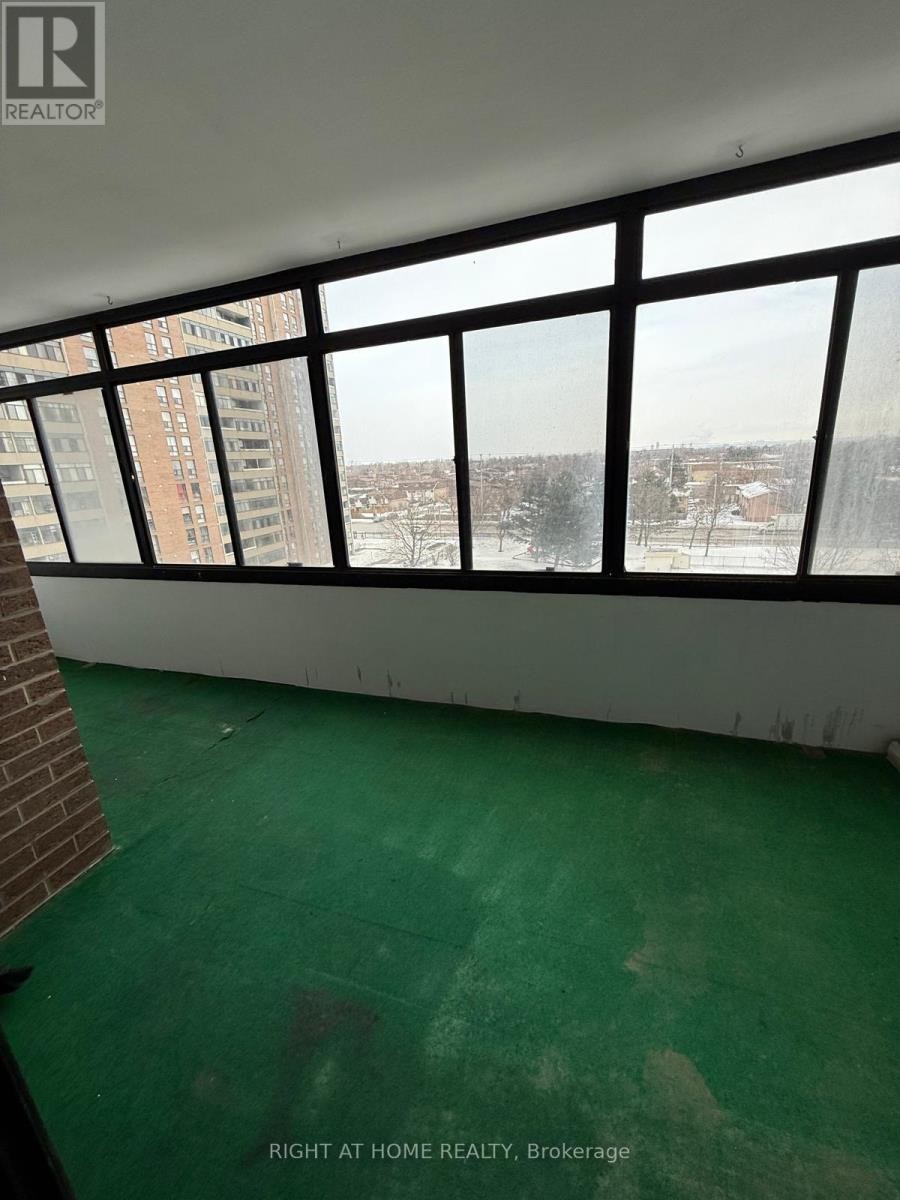 












707 - 18 KNIGHTSBRIDGE ROAD

,
Brampton (Queen Street Corridor),




Ontario
L6T3X5

