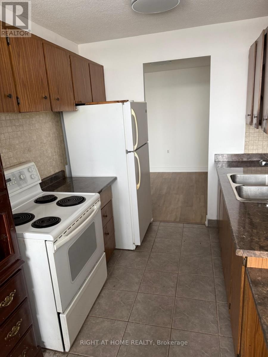 












707 - 18 KNIGHTSBRIDGE ROAD

,
Brampton (Queen Street Corridor),




Ontario
L6T3X5

