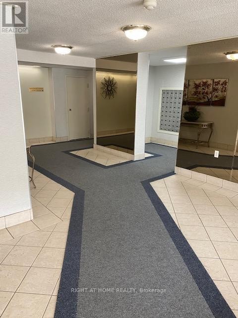 












707 - 18 KNIGHTSBRIDGE ROAD

,
Brampton (Queen Street Corridor),




Ontario
L6T3X5

