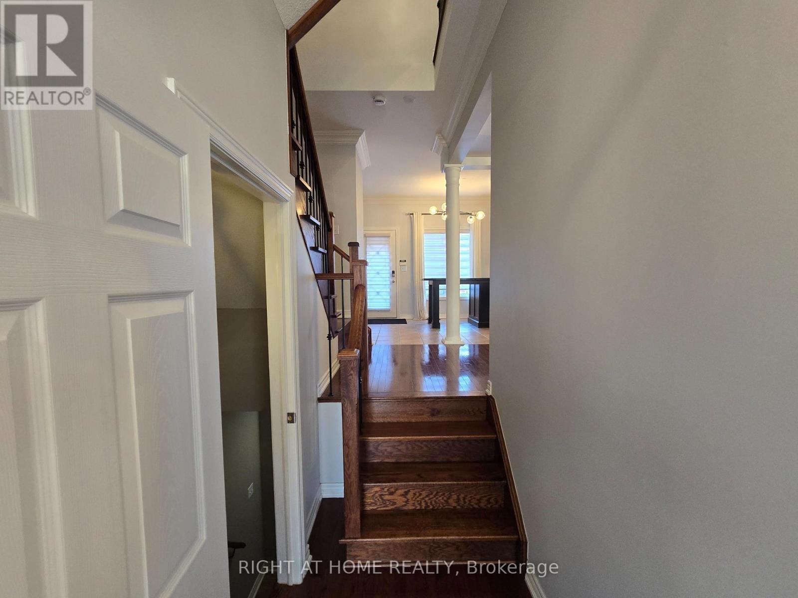 












3461 EGLINTON AVENUE

,
Mississauga (Churchill Meadows),




Ontario
L5M7T7

