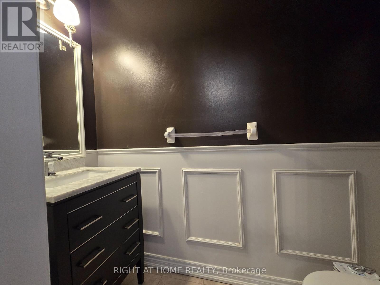 












3461 EGLINTON AVENUE

,
Mississauga (Churchill Meadows),




Ontario
L5M7T7

