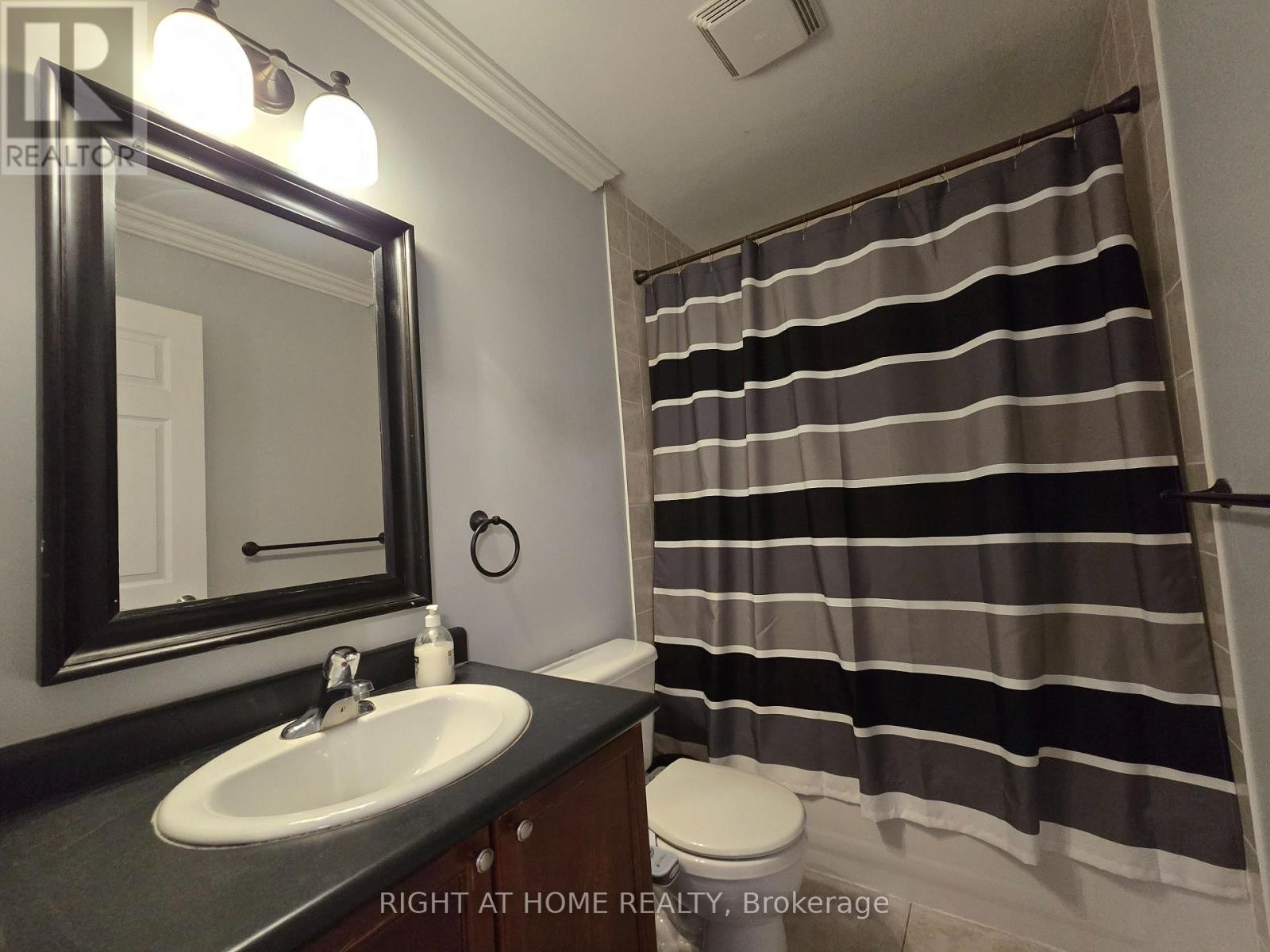 












3461 EGLINTON AVENUE

,
Mississauga (Churchill Meadows),




Ontario
L5M7T7

