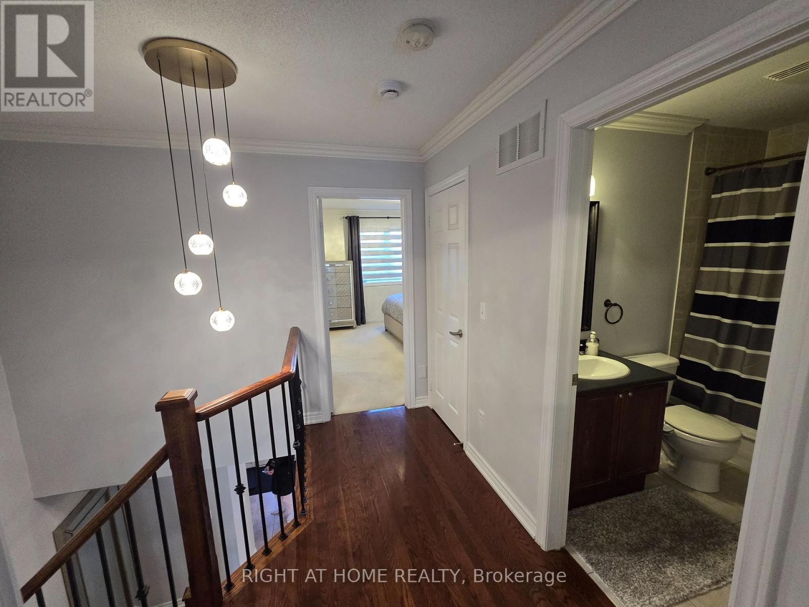 












3461 EGLINTON AVENUE

,
Mississauga (Churchill Meadows),




Ontario
L5M7T7

