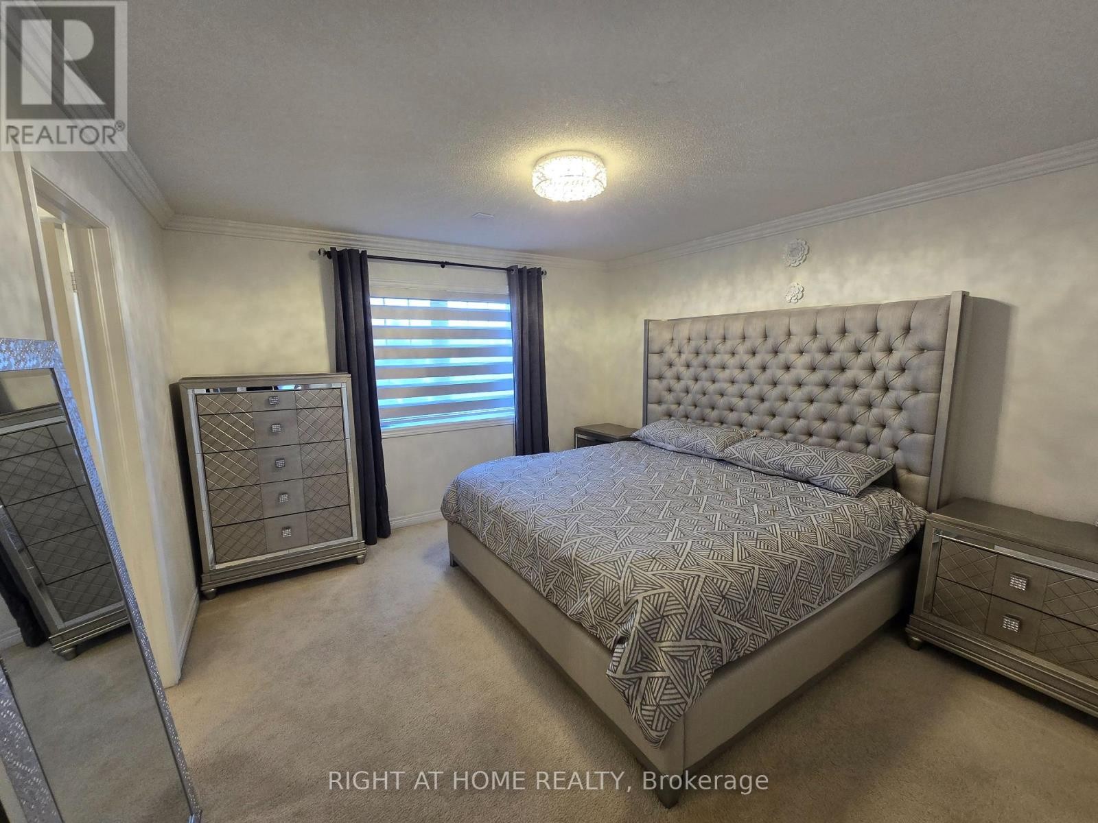 












3461 EGLINTON AVENUE

,
Mississauga (Churchill Meadows),




Ontario
L5M7T7

