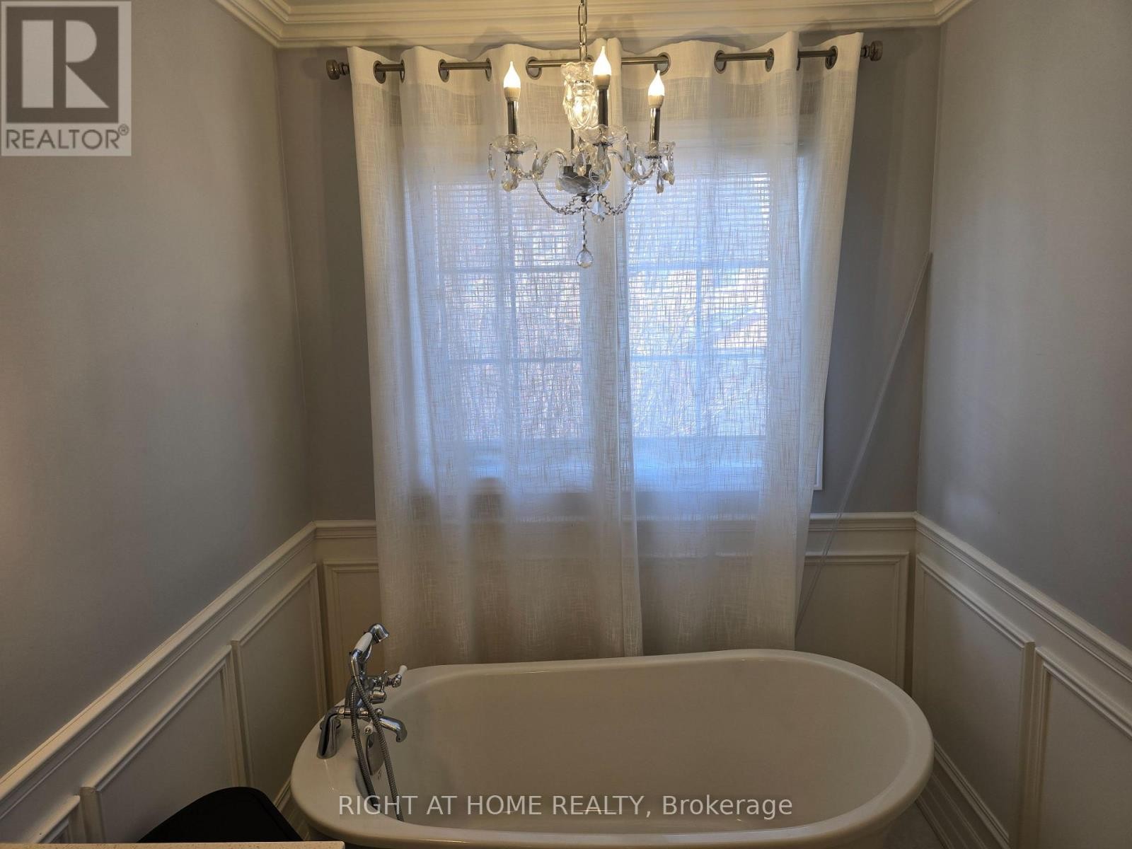 












3461 EGLINTON AVENUE

,
Mississauga (Churchill Meadows),




Ontario
L5M7T7

