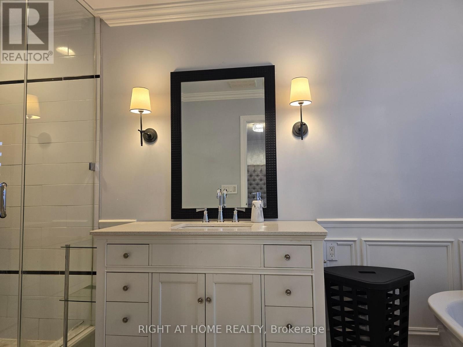 












3461 EGLINTON AVENUE

,
Mississauga (Churchill Meadows),




Ontario
L5M7T7

