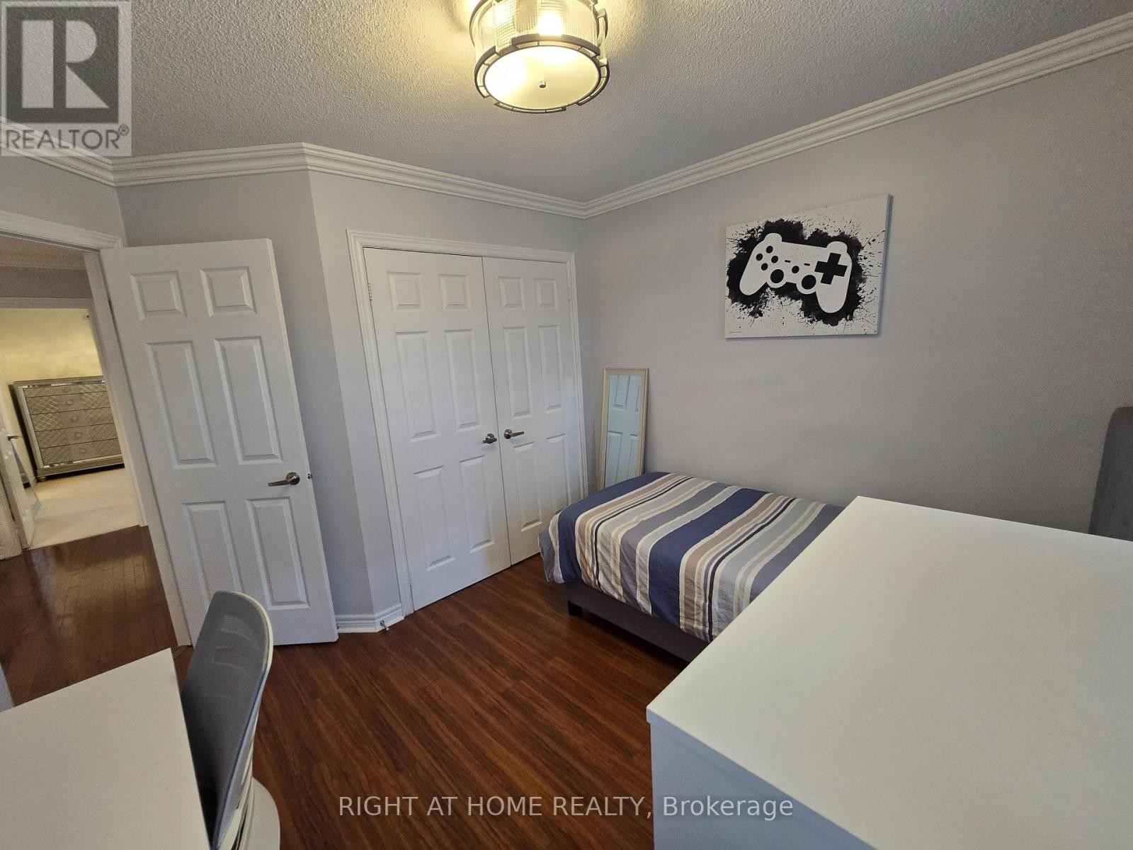 












3461 EGLINTON AVENUE

,
Mississauga (Churchill Meadows),




Ontario
L5M7T7

