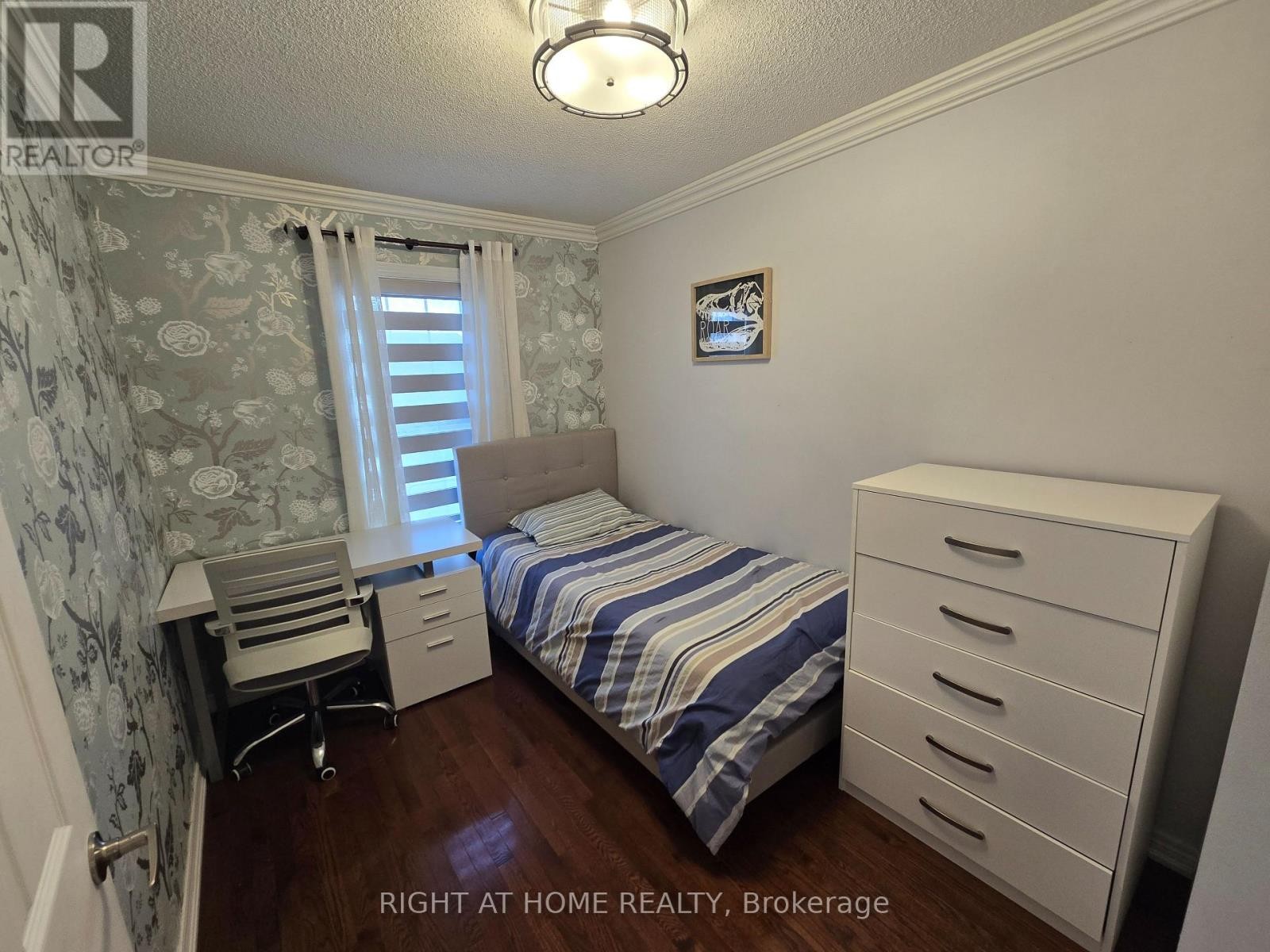 












3461 EGLINTON AVENUE

,
Mississauga (Churchill Meadows),




Ontario
L5M7T7

