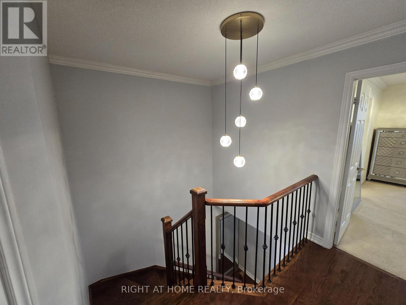 












3461 EGLINTON AVENUE

,
Mississauga (Churchill Meadows),




Ontario
L5M7T7

