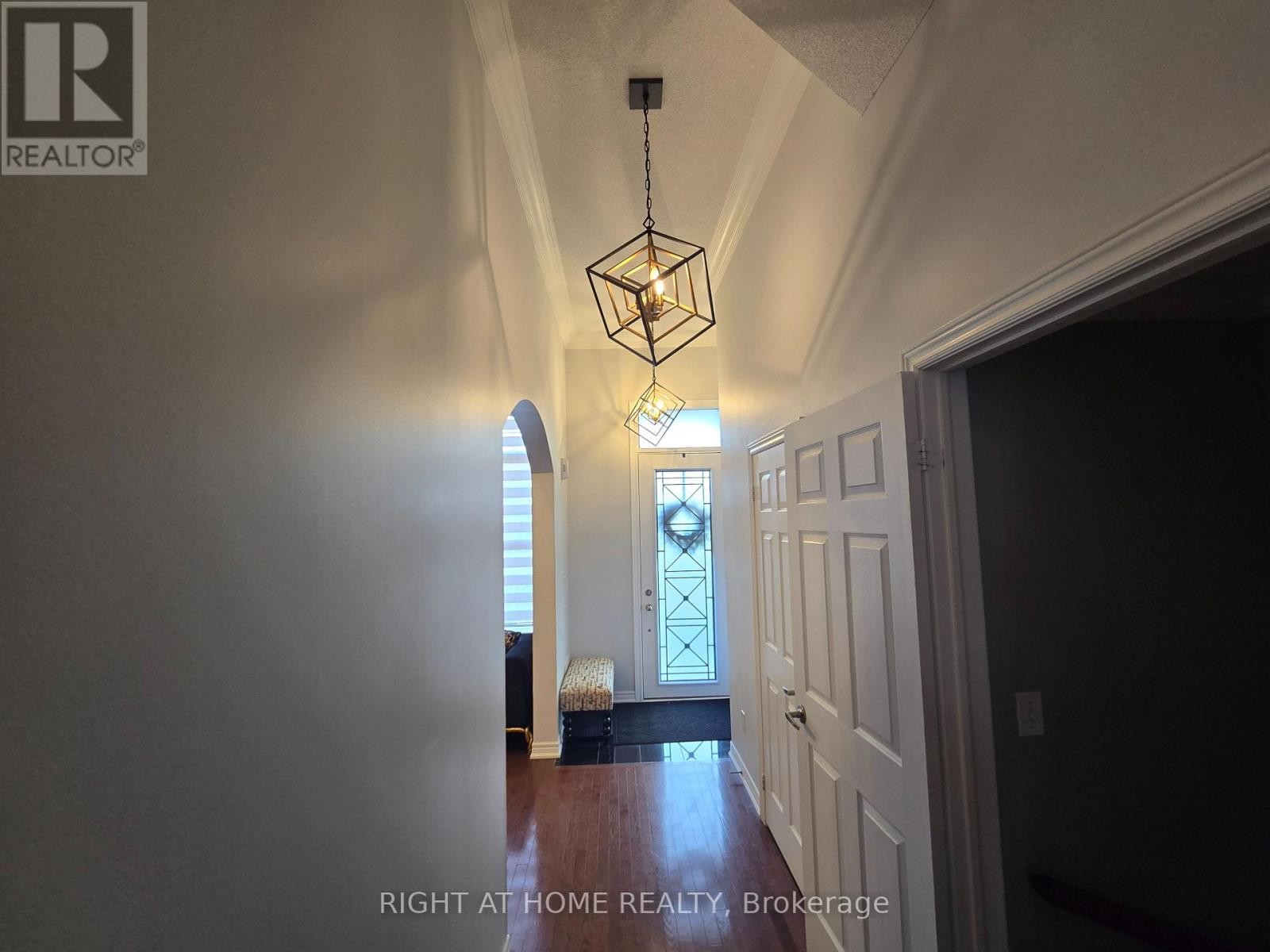 












3461 EGLINTON AVENUE

,
Mississauga (Churchill Meadows),




Ontario
L5M7T7

