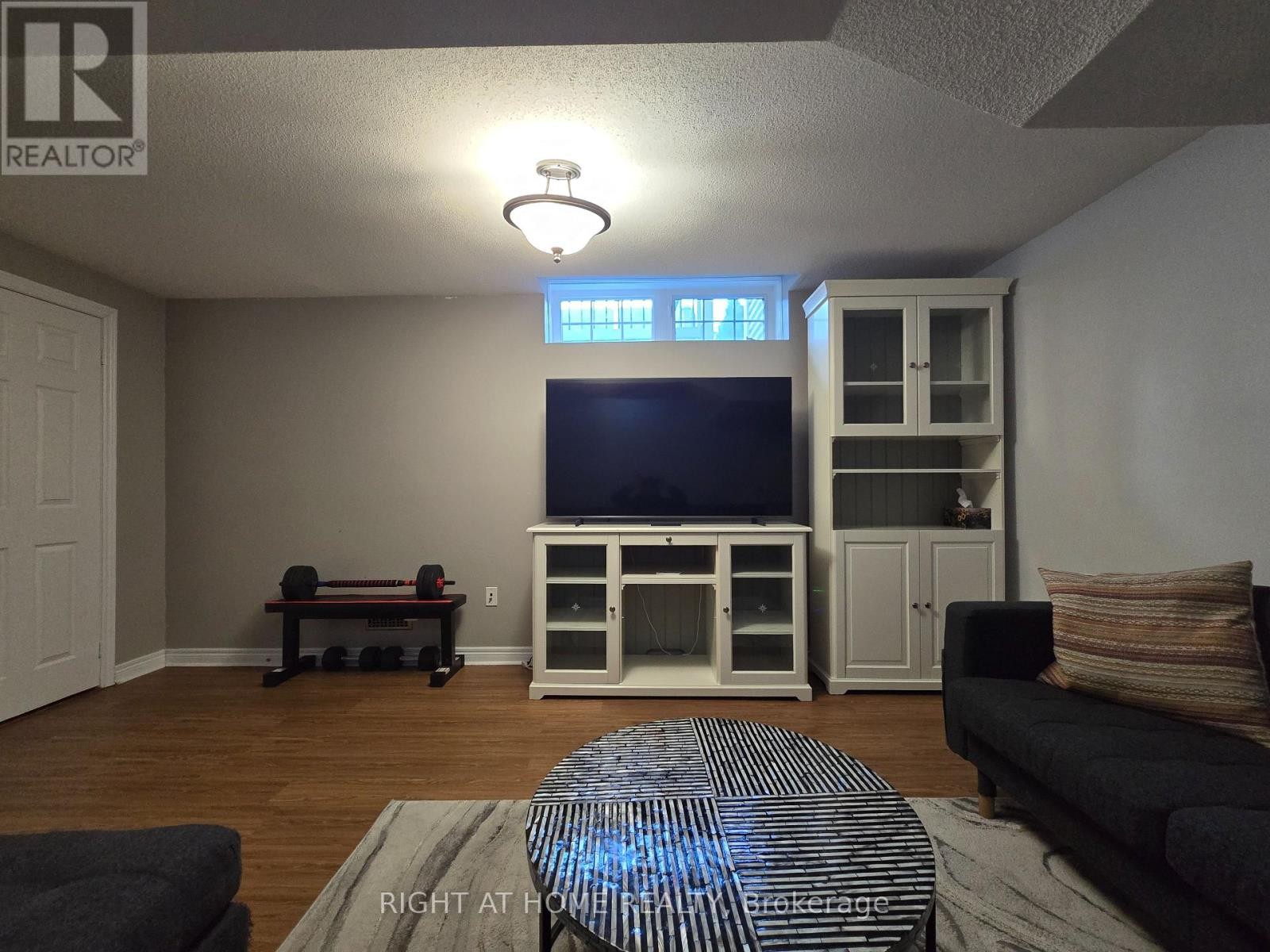 












3461 EGLINTON AVENUE

,
Mississauga (Churchill Meadows),




Ontario
L5M7T7

