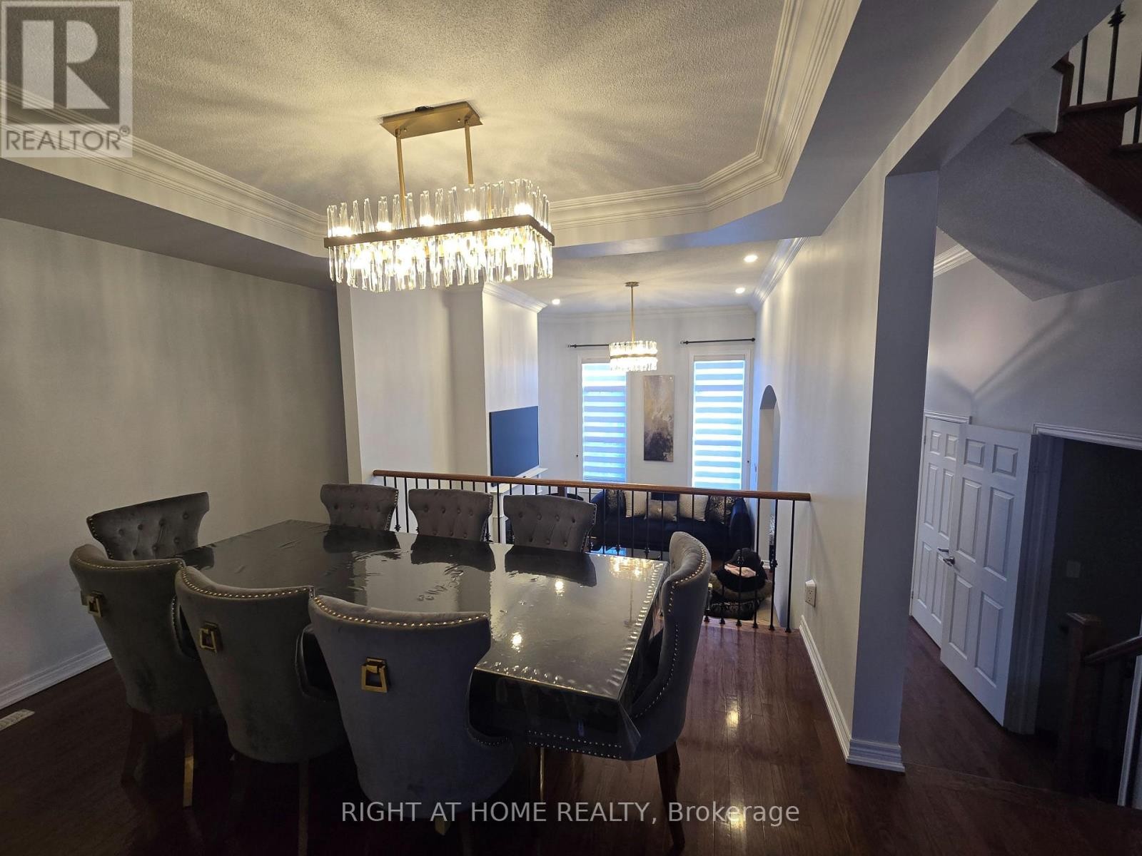 












3461 EGLINTON AVENUE

,
Mississauga (Churchill Meadows),




Ontario
L5M7T7

