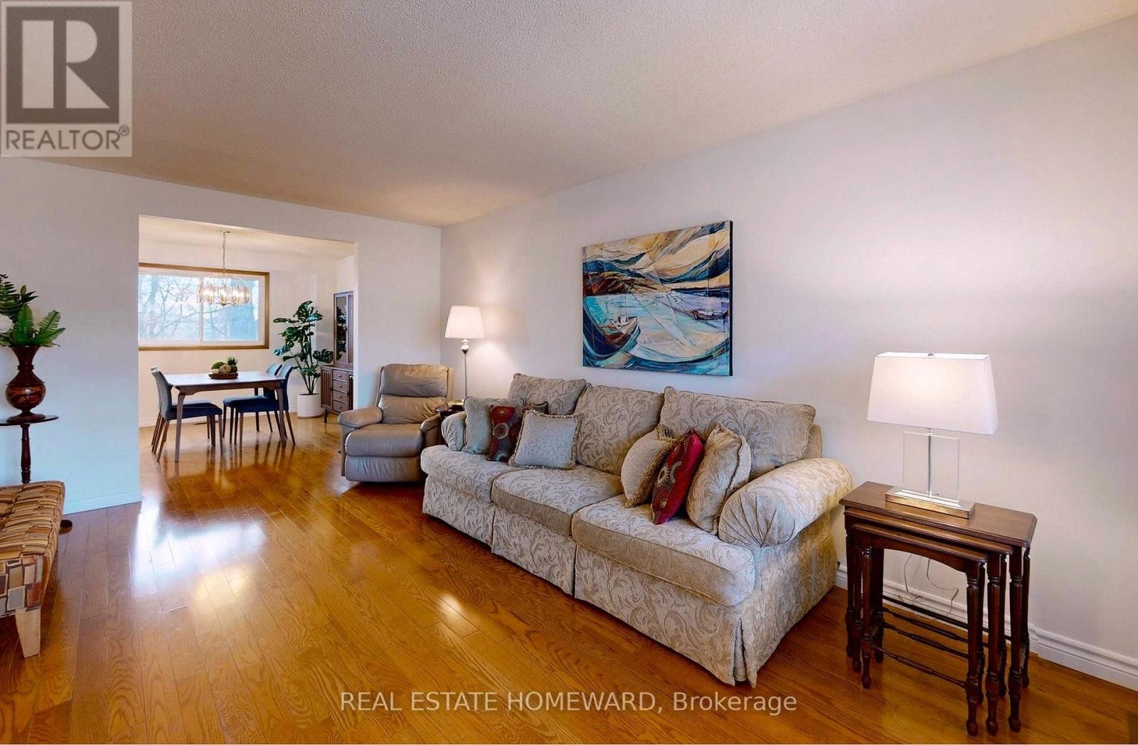 












3058 VIEWMOUNT ROAD

,
Oakville (WO West),




Ontario
L6L5M7

