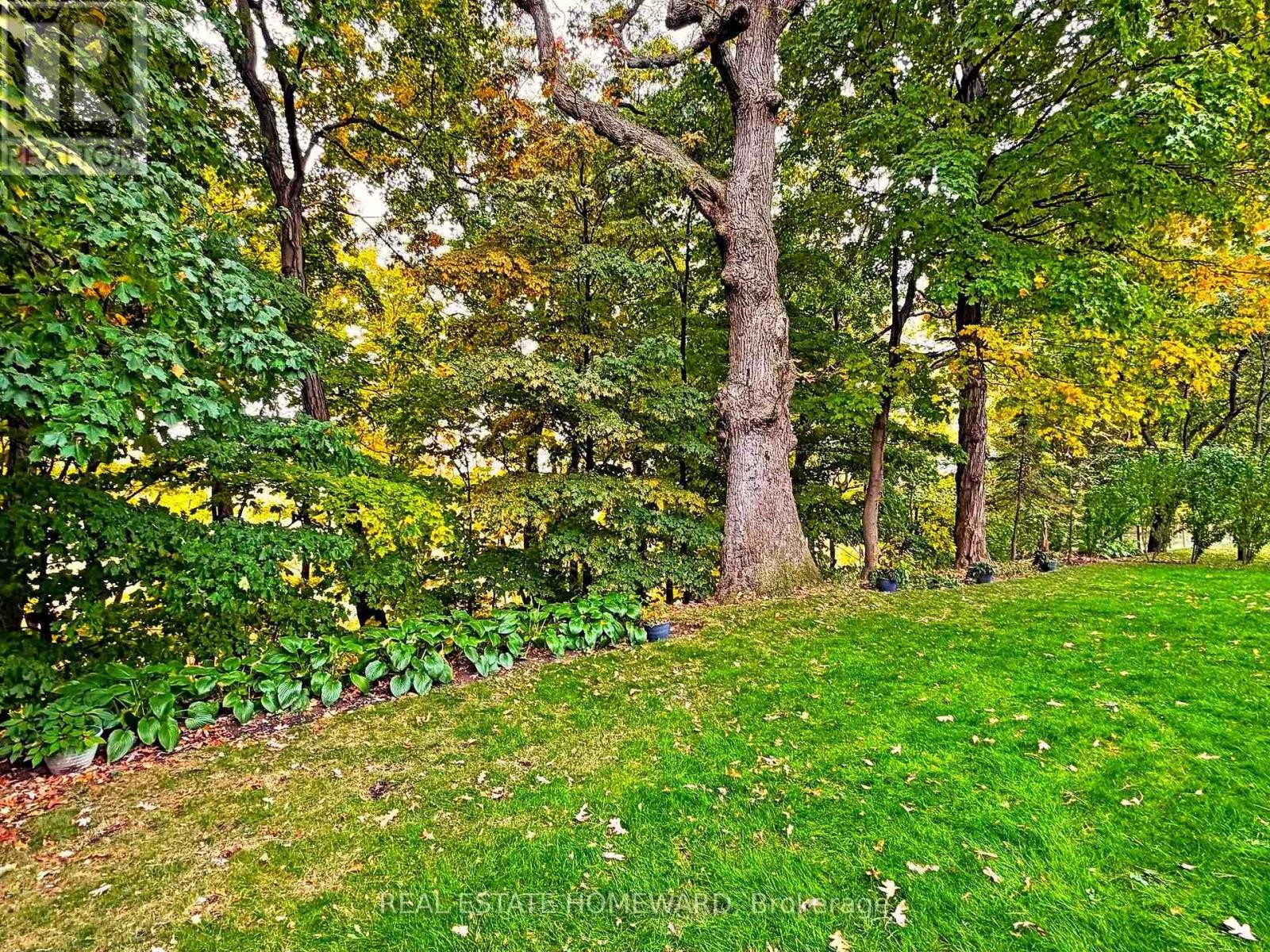 












3058 VIEWMOUNT ROAD

,
Oakville (WO West),




Ontario
L6L5M7

