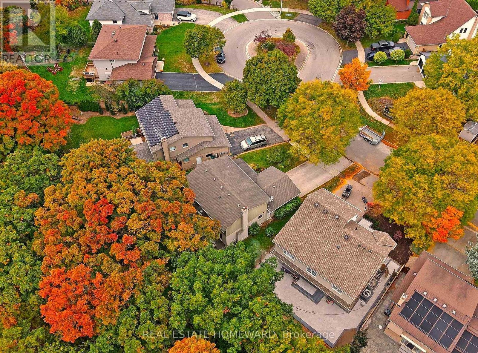 












3058 VIEWMOUNT ROAD

,
Oakville (WO West),




Ontario
L6L5M7

