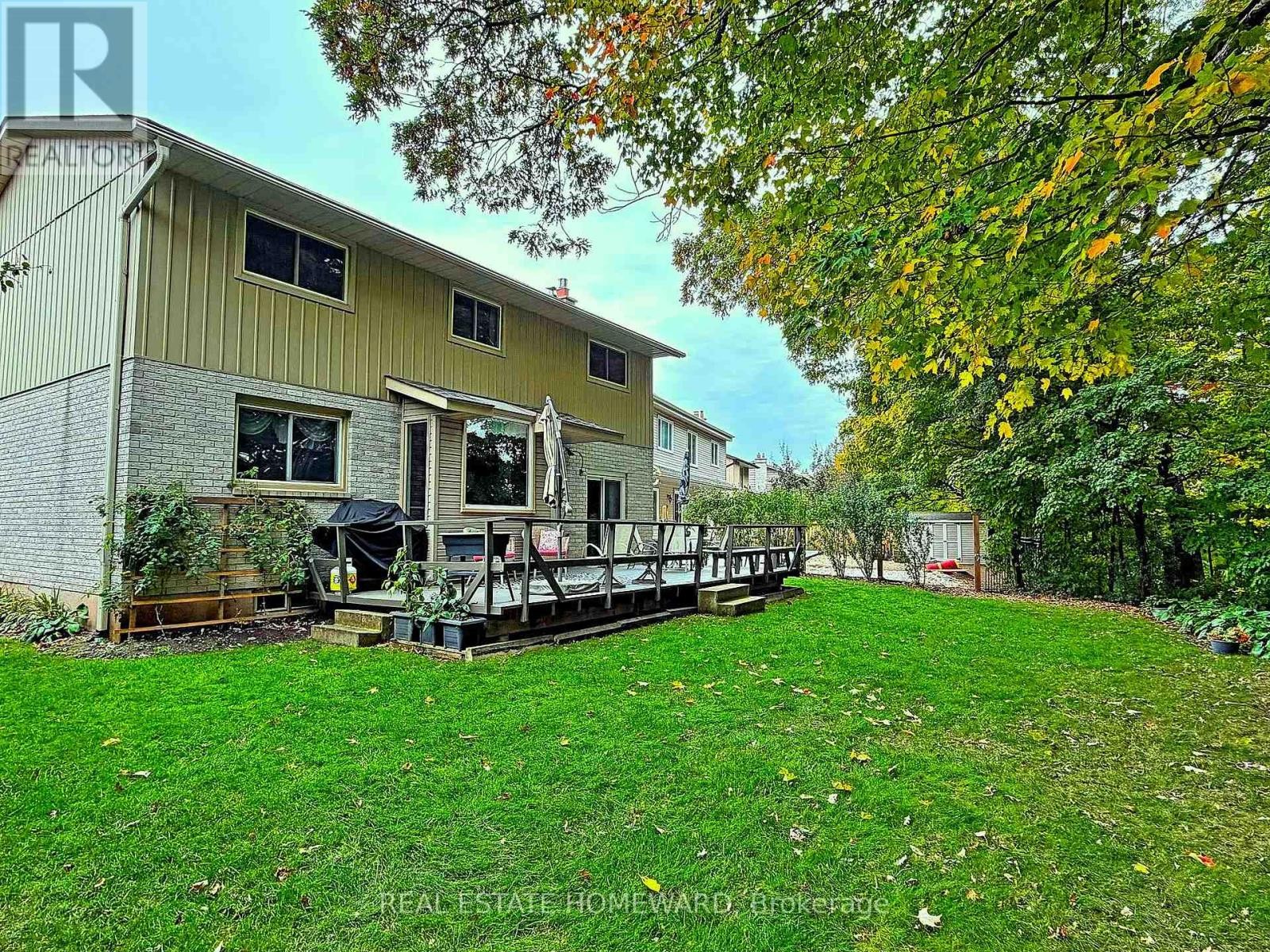 












3058 VIEWMOUNT ROAD

,
Oakville (WO West),




Ontario
L6L5M7

