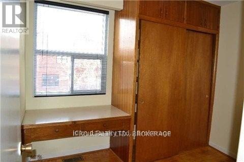 












2ND FLOOR - 5084 DUNDAS STREET W

,
Toronto (Islington-City Centre West),




Ontario
M9A1C2

