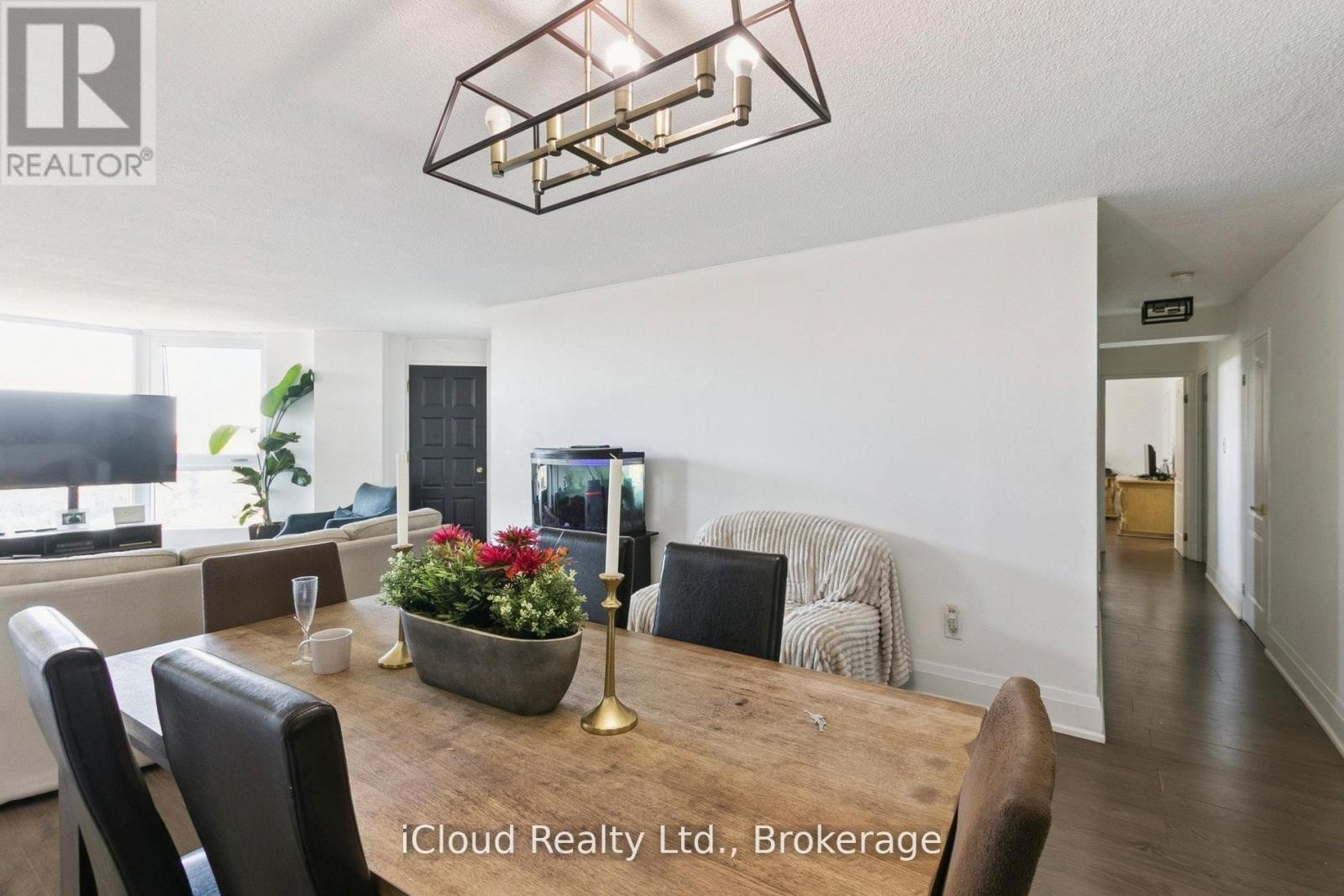 












1108 - 238 ALBION ROAD

,
Toronto (Elms-Old Rexdale),




Ontario
M9W6A7

