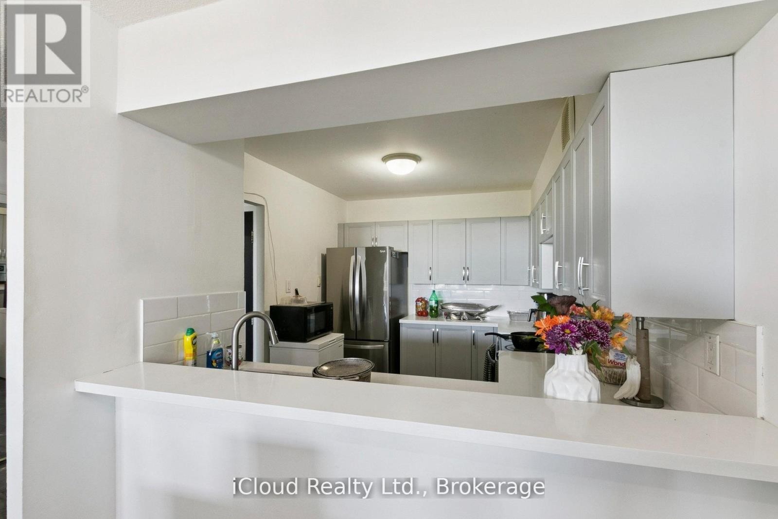 












1108 - 238 ALBION ROAD

,
Toronto (Elms-Old Rexdale),




Ontario
M9W6A7

