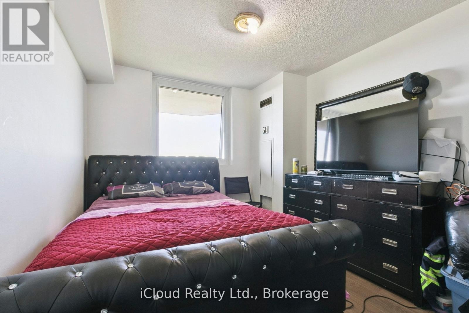 












1108 - 238 ALBION ROAD

,
Toronto (Elms-Old Rexdale),




Ontario
M9W6A7

