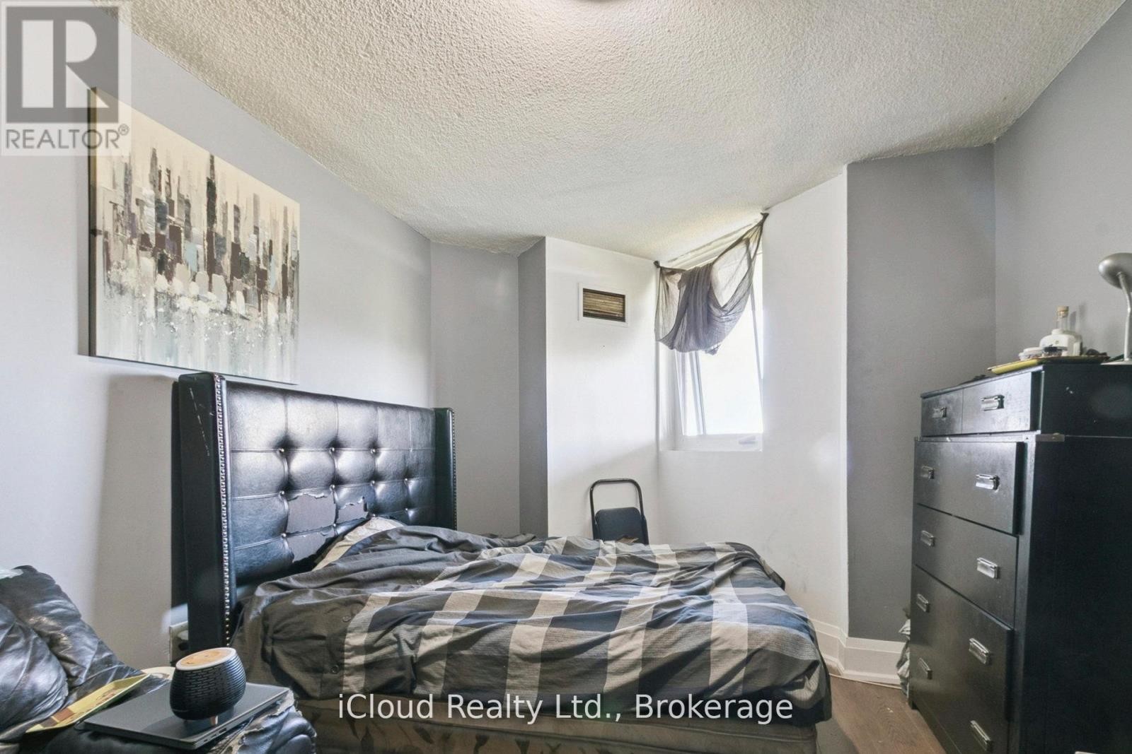 












1108 - 238 ALBION ROAD

,
Toronto (Elms-Old Rexdale),




Ontario
M9W6A7

