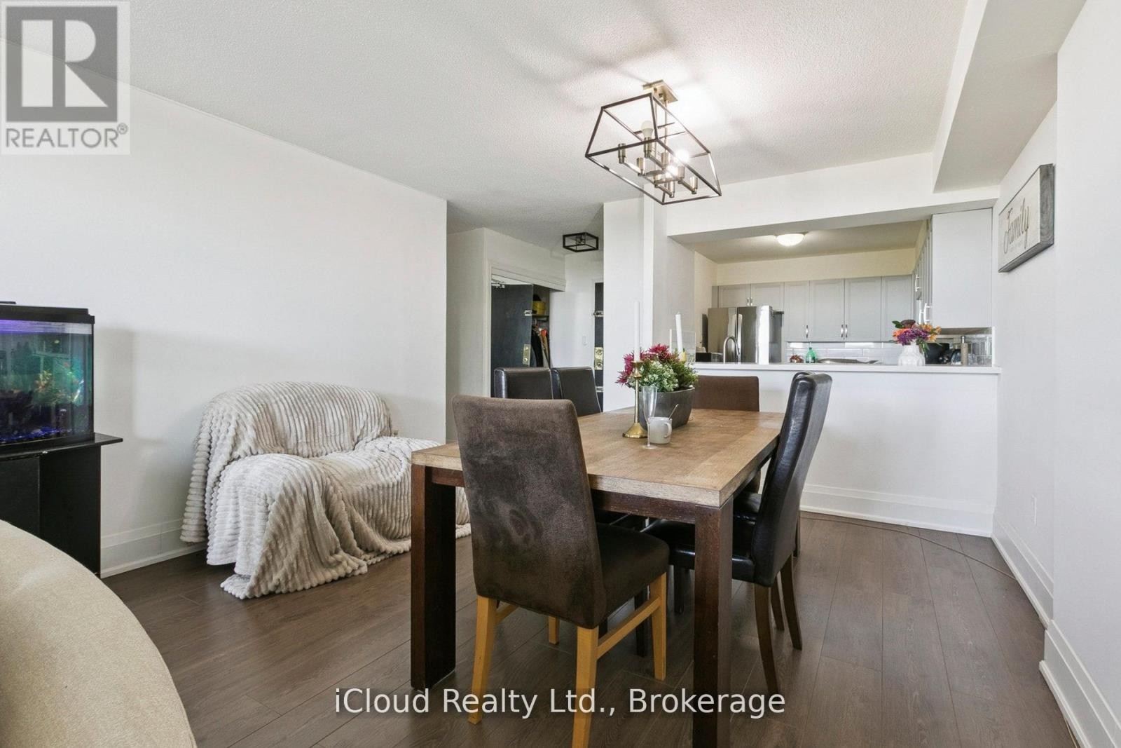 












1108 - 238 ALBION ROAD

,
Toronto (Elms-Old Rexdale),




Ontario
M9W6A7

