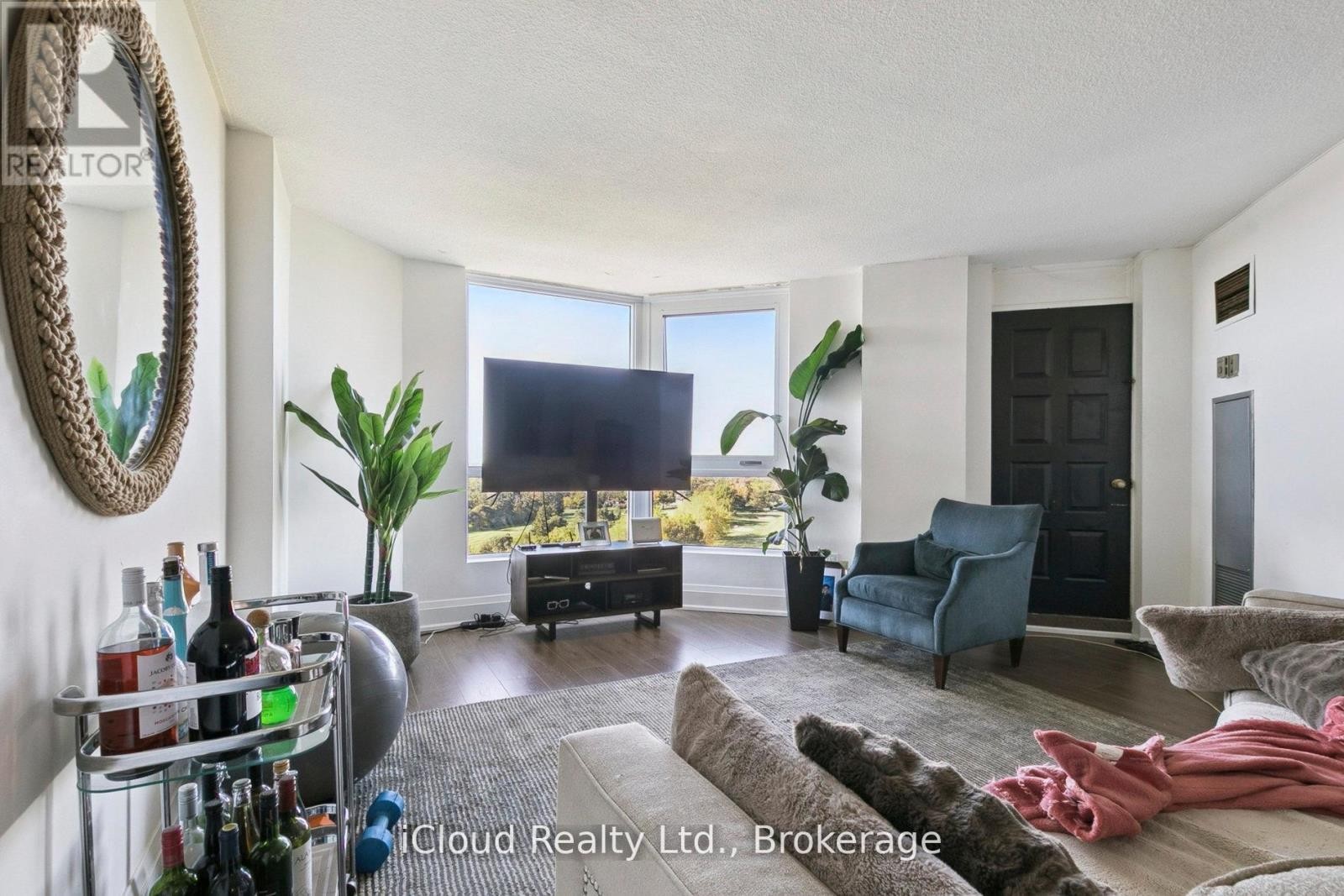 












1108 - 238 ALBION ROAD

,
Toronto (Elms-Old Rexdale),




Ontario
M9W6A7

