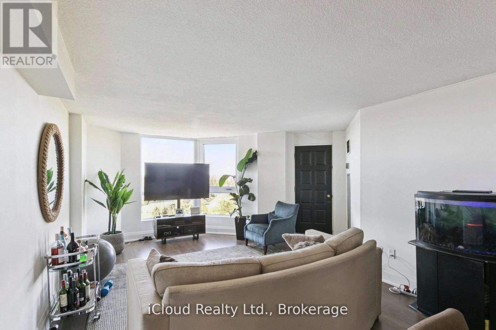 












1108 - 238 ALBION ROAD

,
Toronto (Elms-Old Rexdale),




Ontario
M9W6A7

