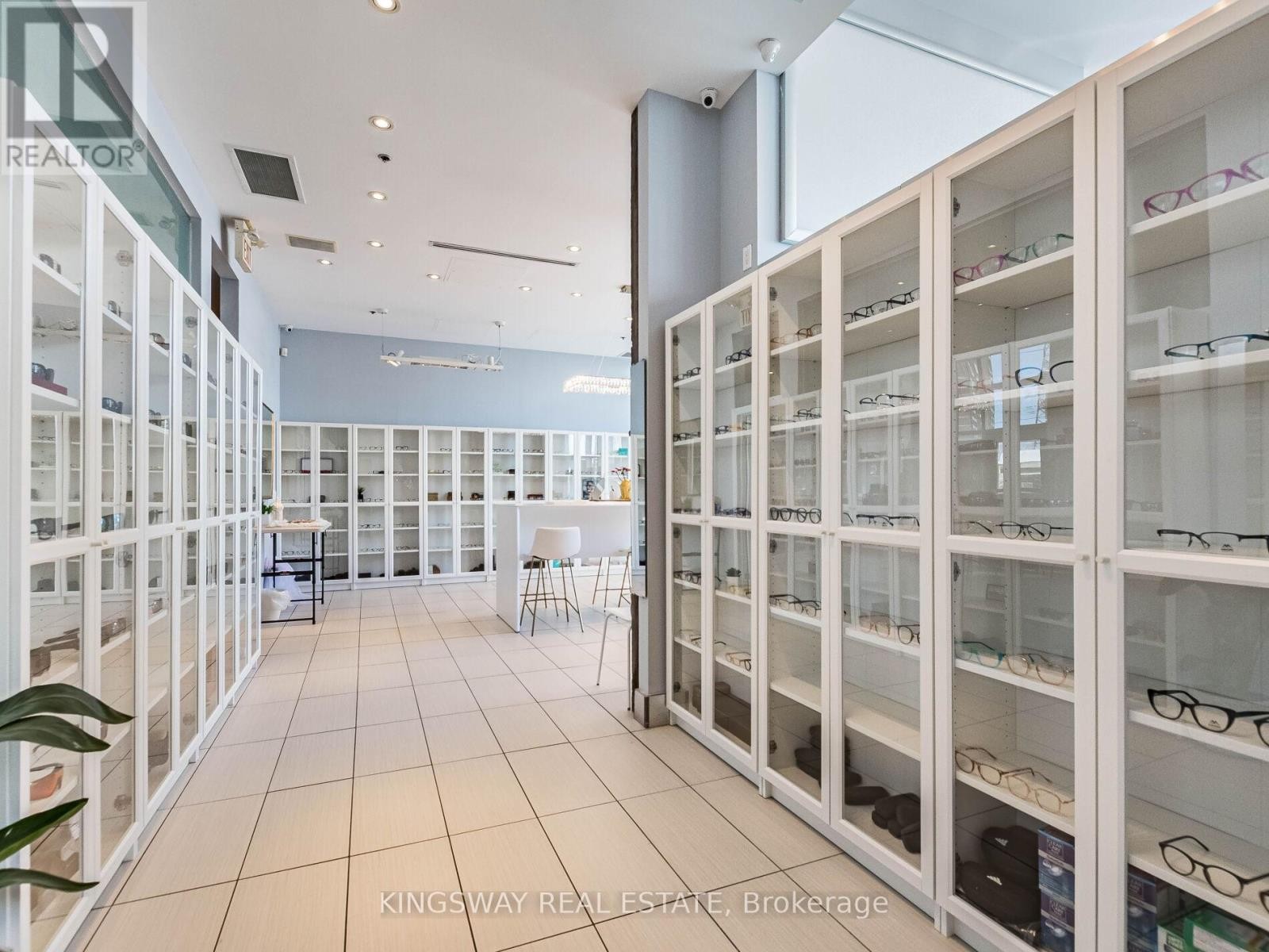 












7 - 3391 BLOOR STREET W

,
Toronto (Islington-City Centre West),




Ontario
M8X1G3

