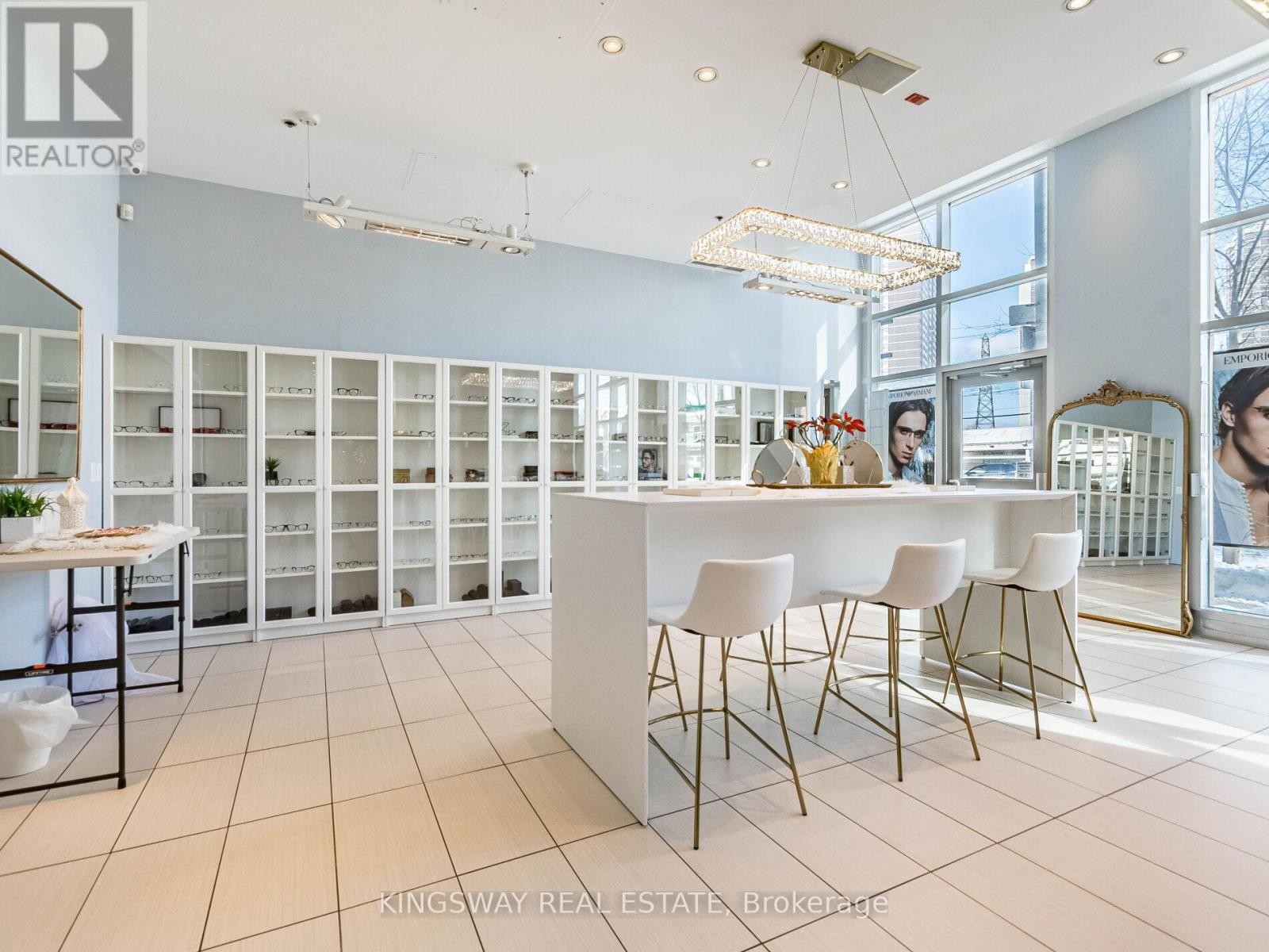 












7 - 3391 BLOOR STREET W

,
Toronto (Islington-City Centre West),




Ontario
M8X1G3

