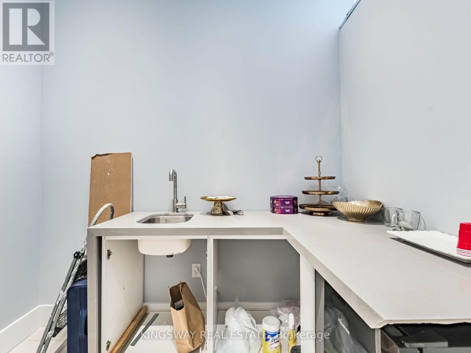 












7 - 3391 BLOOR STREET W

,
Toronto (Islington-City Centre West),




Ontario
M8X1G3

