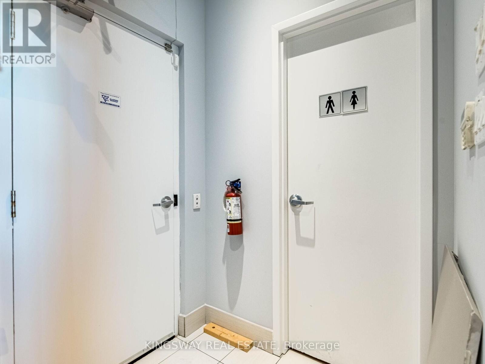 












7 - 3391 BLOOR STREET W

,
Toronto (Islington-City Centre West),




Ontario
M8X1G3

