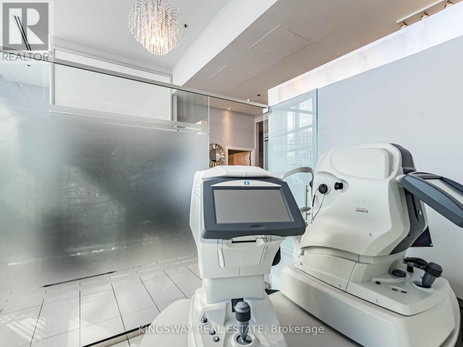 












7 - 3391 BLOOR STREET W

,
Toronto (Islington-City Centre West),




Ontario
M8X1G3

