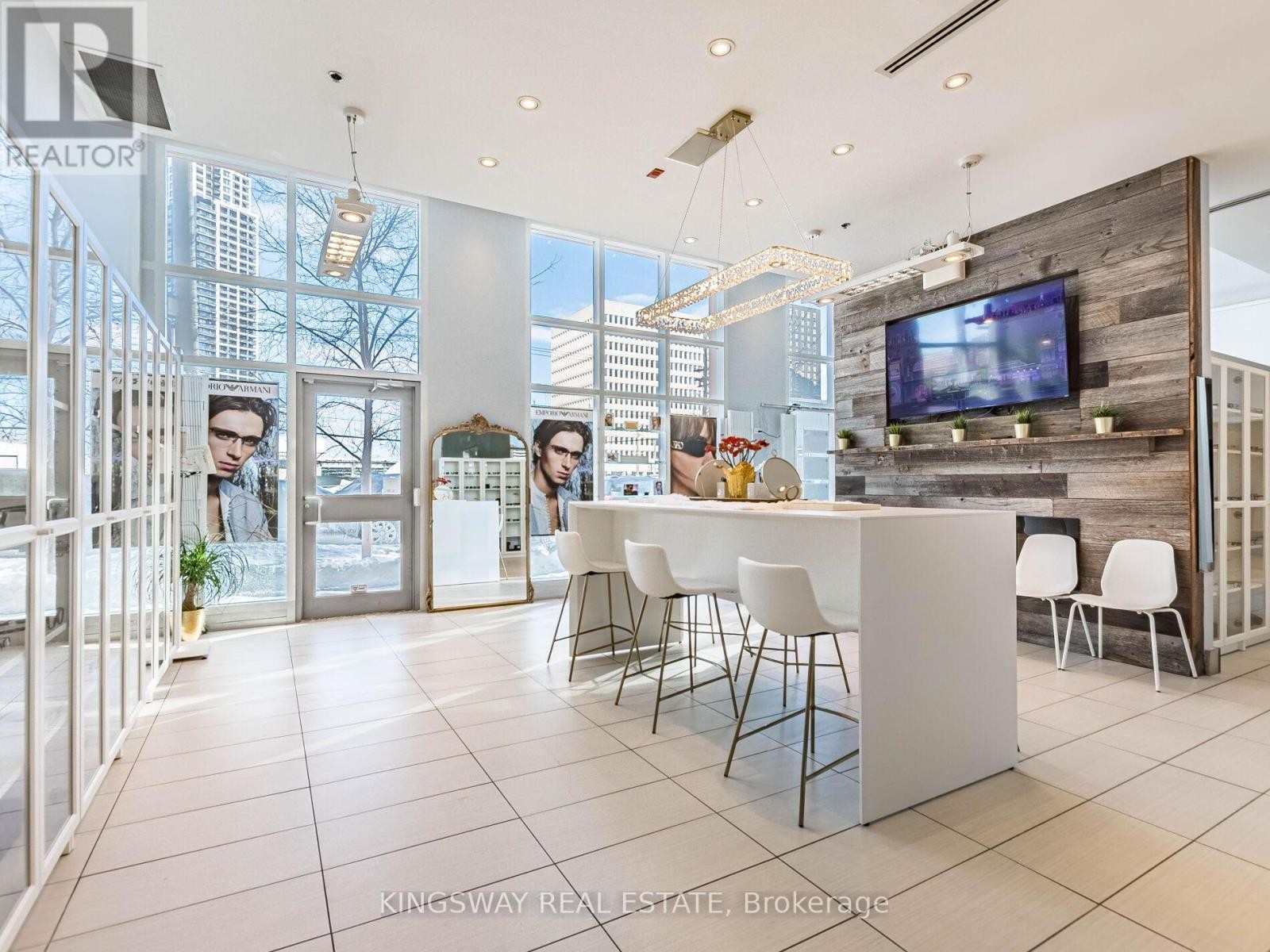 












7 - 3391 BLOOR STREET W

,
Toronto (Islington-City Centre West),




Ontario
M8X1G3


