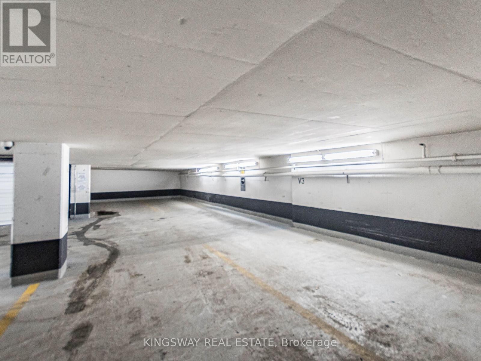 












7 - 3391 BLOOR STREET W

,
Toronto (Islington-City Centre West),




Ontario
M8X1G3

