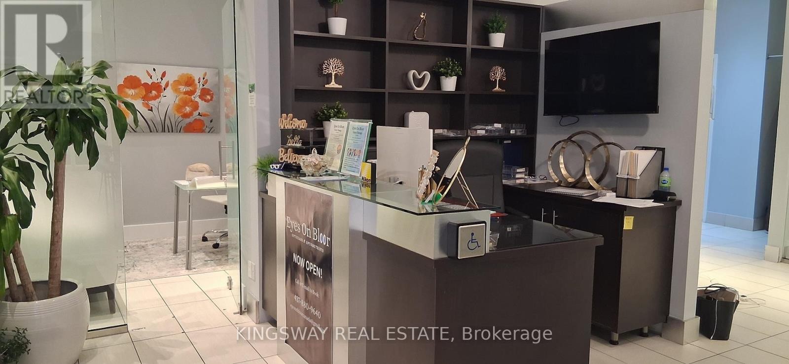 












7 - 3391 BLOOR STREET W

,
Toronto (Islington-City Centre West),




Ontario
M8X1G3

