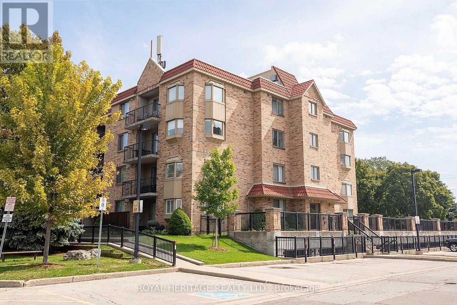 












109 - 3499 UPPER MIDDLE ROAD

,
Burlington (Headon),




Ontario
L7M4M7

