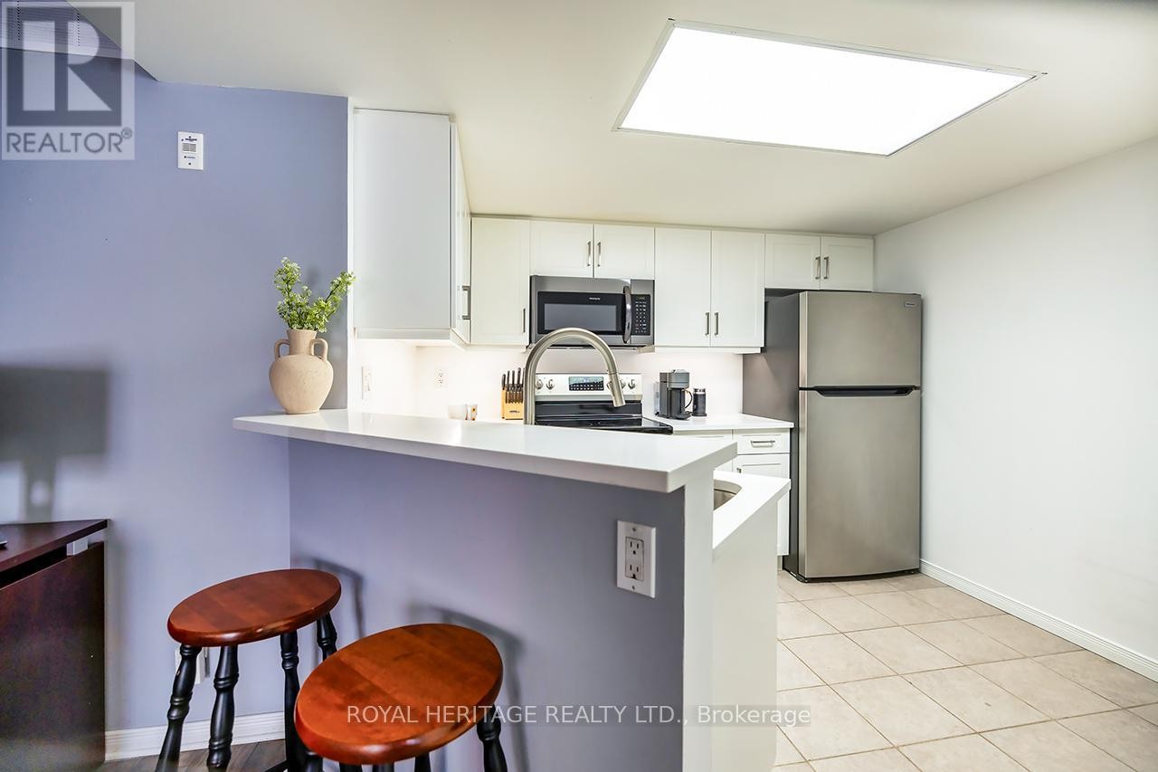 












109 - 3499 UPPER MIDDLE ROAD

,
Burlington (Headon),




Ontario
L7M4M7

