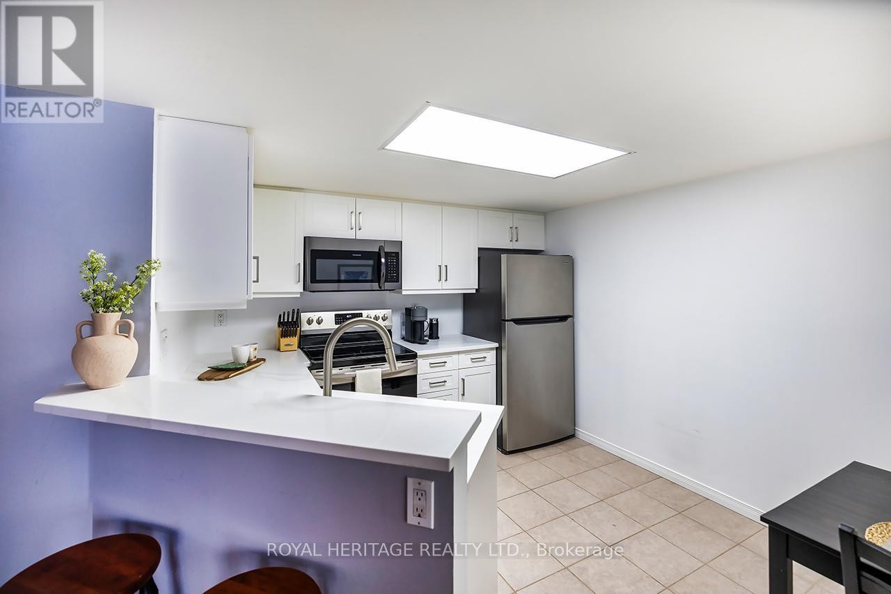 












109 - 3499 UPPER MIDDLE ROAD

,
Burlington (Headon),




Ontario
L7M4M7

